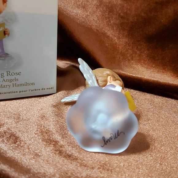Hallmark Collectable ornament Sterling Rose - Picture 6 of 6